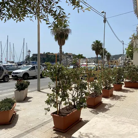 By The Port Lejlighed *