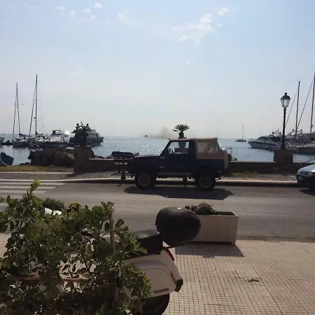 By The Port Lägenhet *