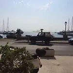 By The Port דירה *