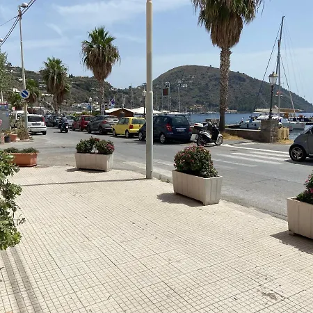 Apartman By The Port